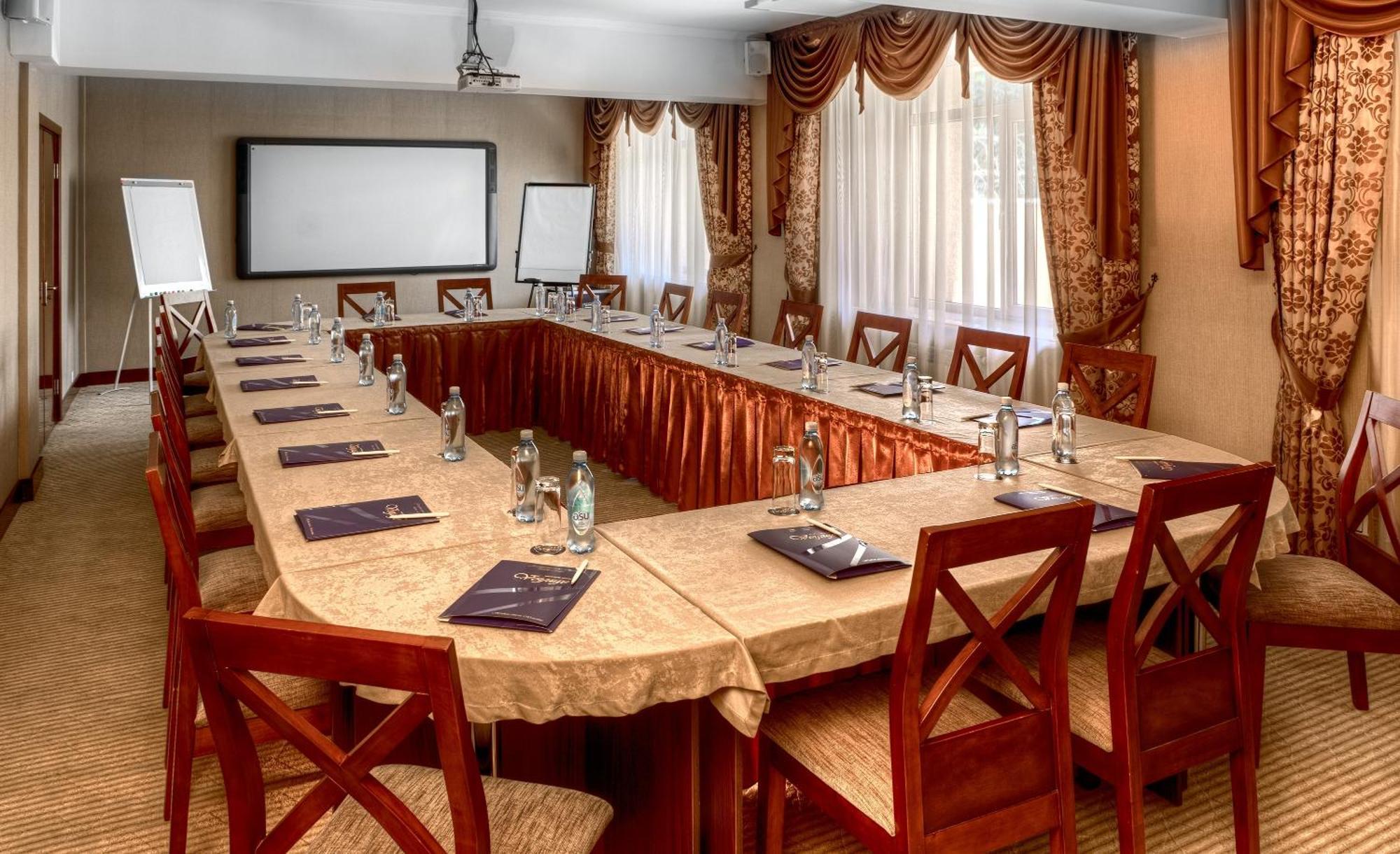 Voyage Hotel Αλμάτι Εξωτερικό φωτογραφία