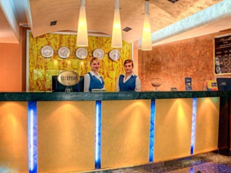 Voyage Hotel Αλμάτι Εξωτερικό φωτογραφία